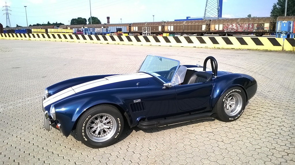 AC Cobra 427