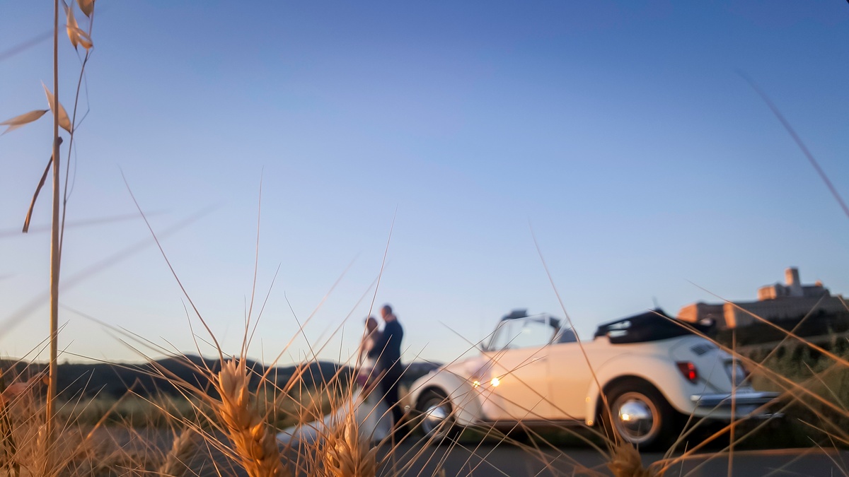 Maggiolino Volkswagen cabriolet bianco