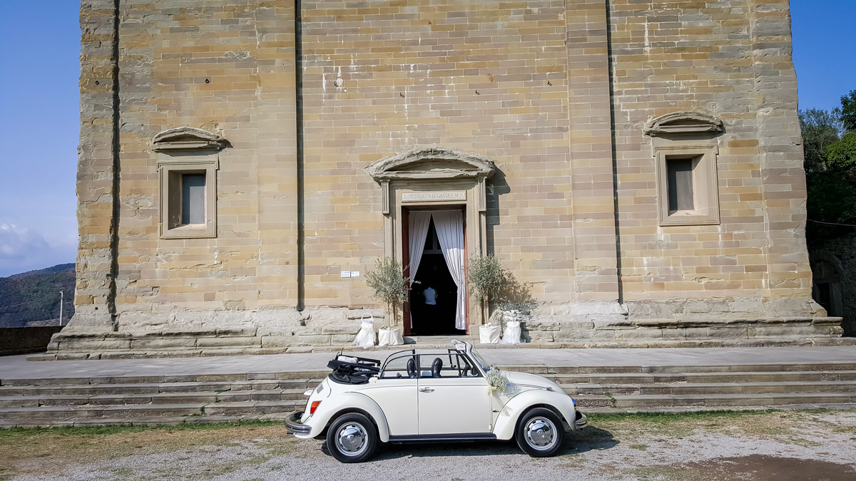 Maggiolino Volkswagen cabriolet bianco