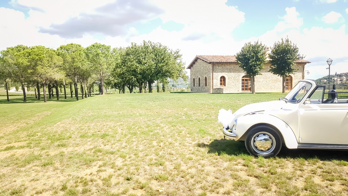 Maggiolone bianco avorio cabrio del 72 sposi