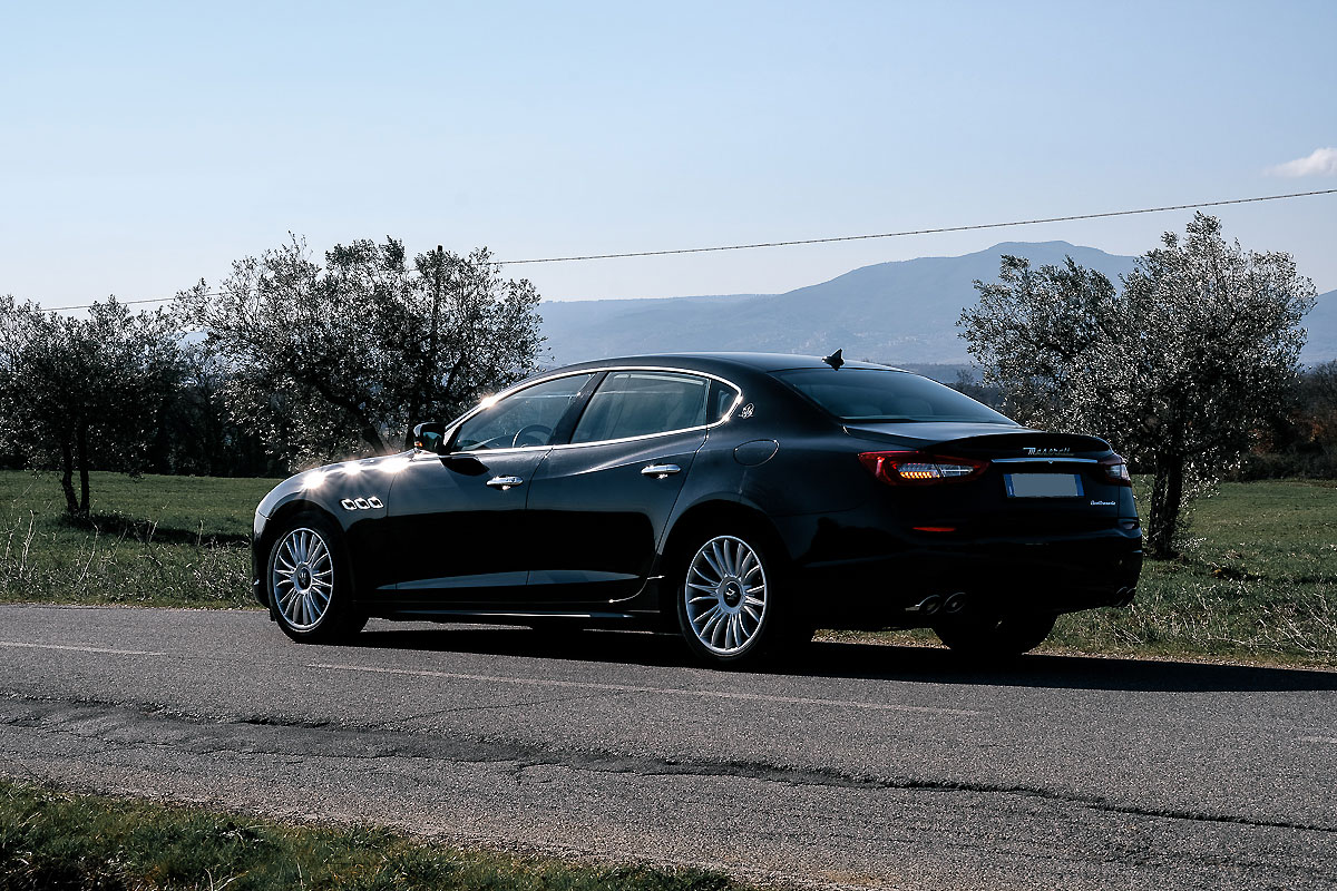 Maserati Quattroporte 